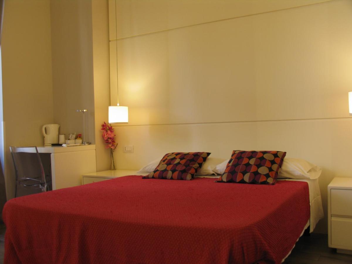 Dea Roma Inn Exterior foto